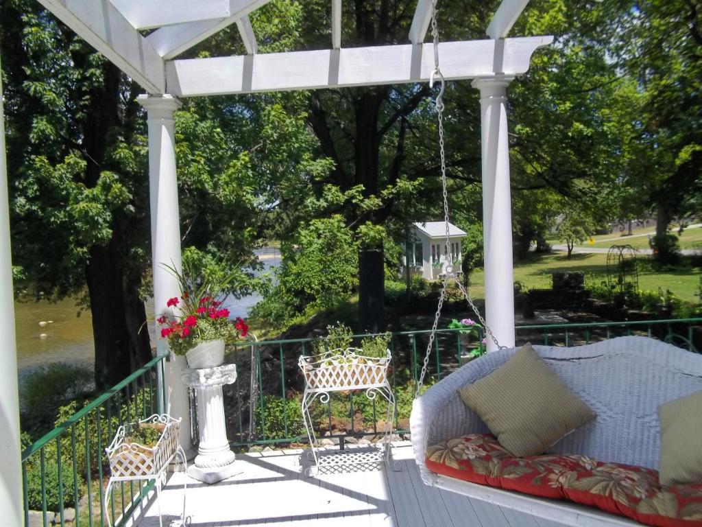 The Rivers Edge Executive Suites Tiffin Екстер'єр фото